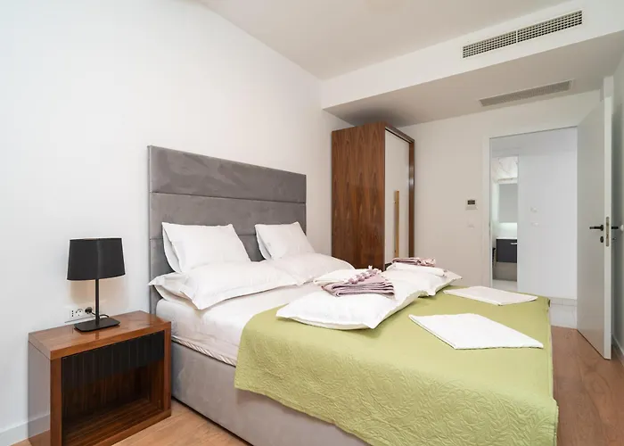 Apartment Laurus Five Stars