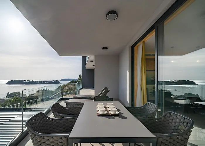Apartment Laurus Five Stars