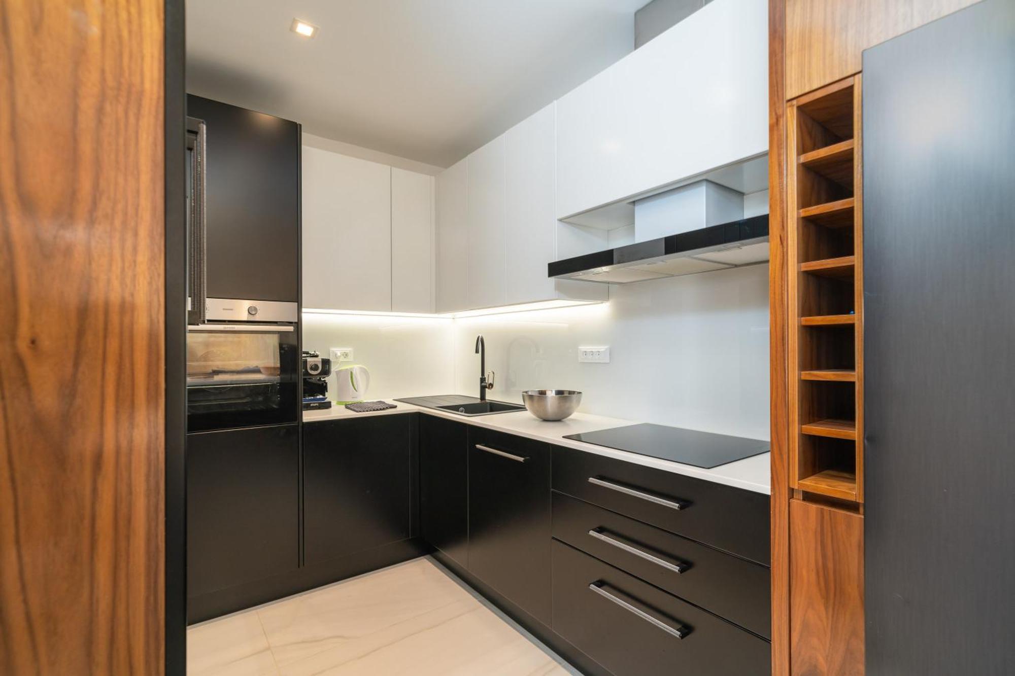 Laurus Five Stars Apartment