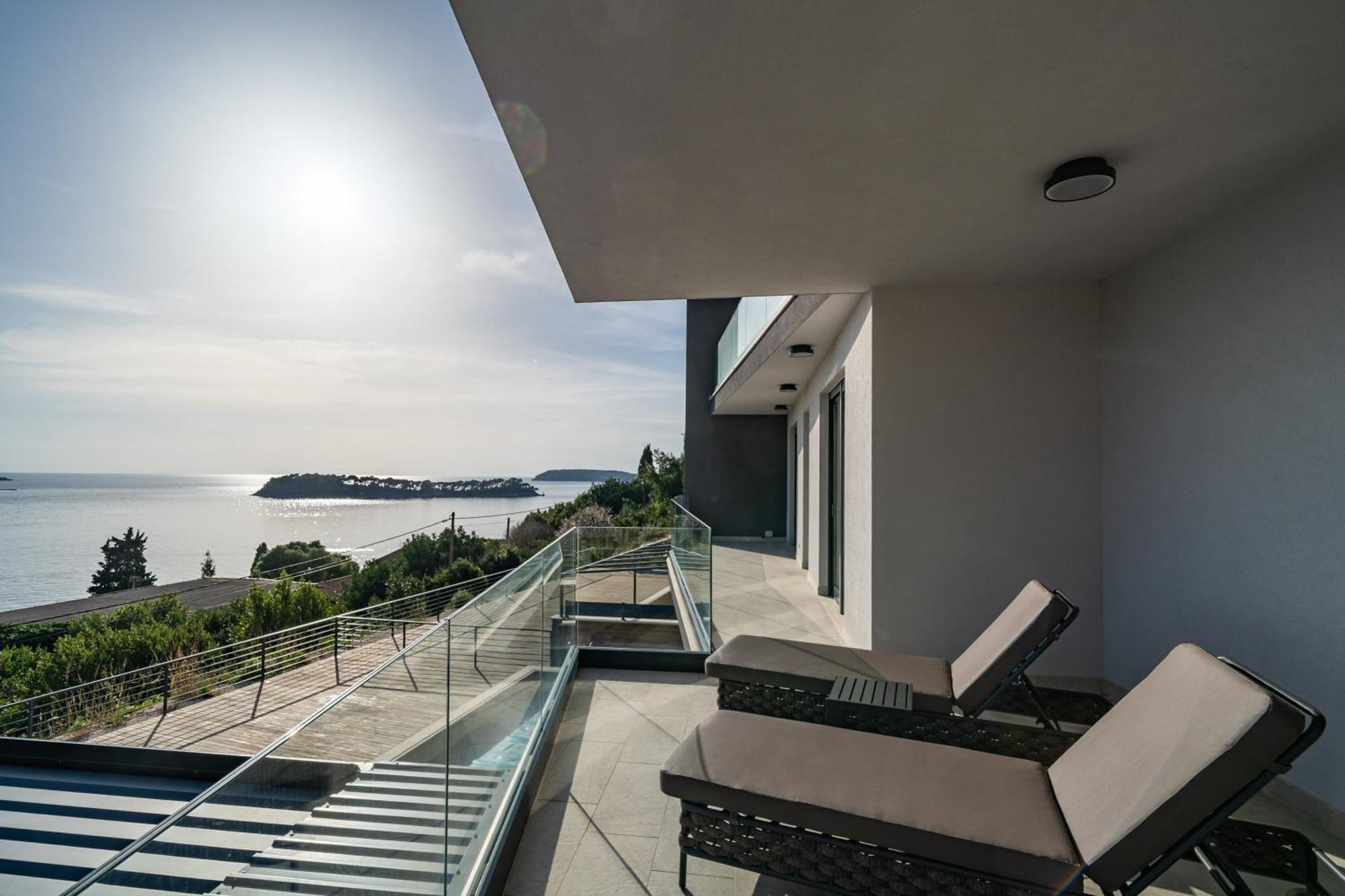 Apartment Laurus Five Stars *